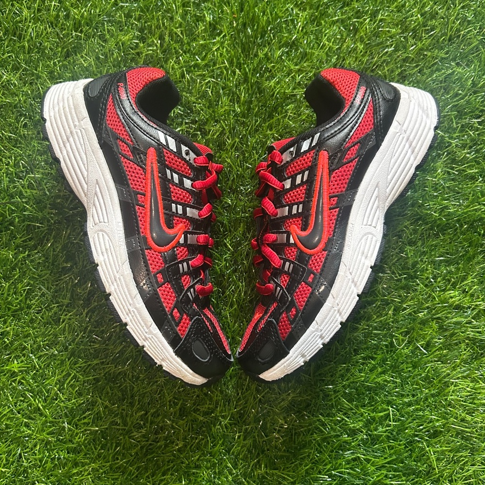 Nike P-6000 Black Red Running Shoes Youth Size 1Y No Box